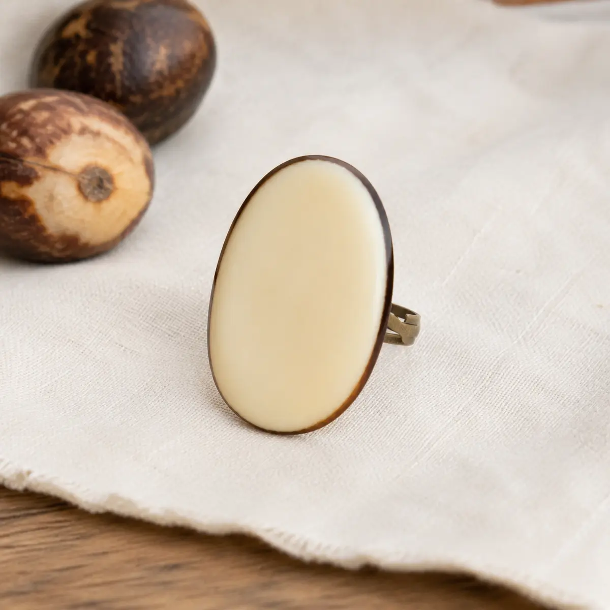 Anillo de tagua natural